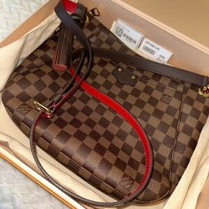 Authentic discontinued Louis Vuitton South Bank Besace